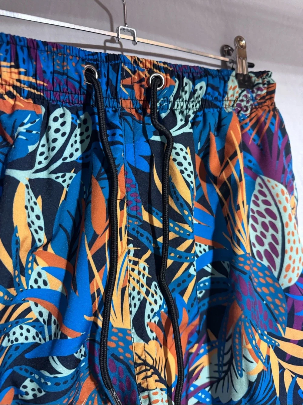 Cove mens teopical print swim trunks Size Large